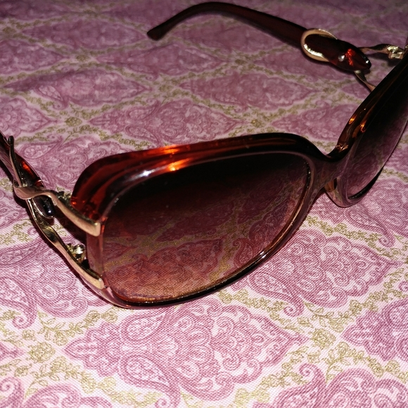 Sunglasses - Picture 1 of 4